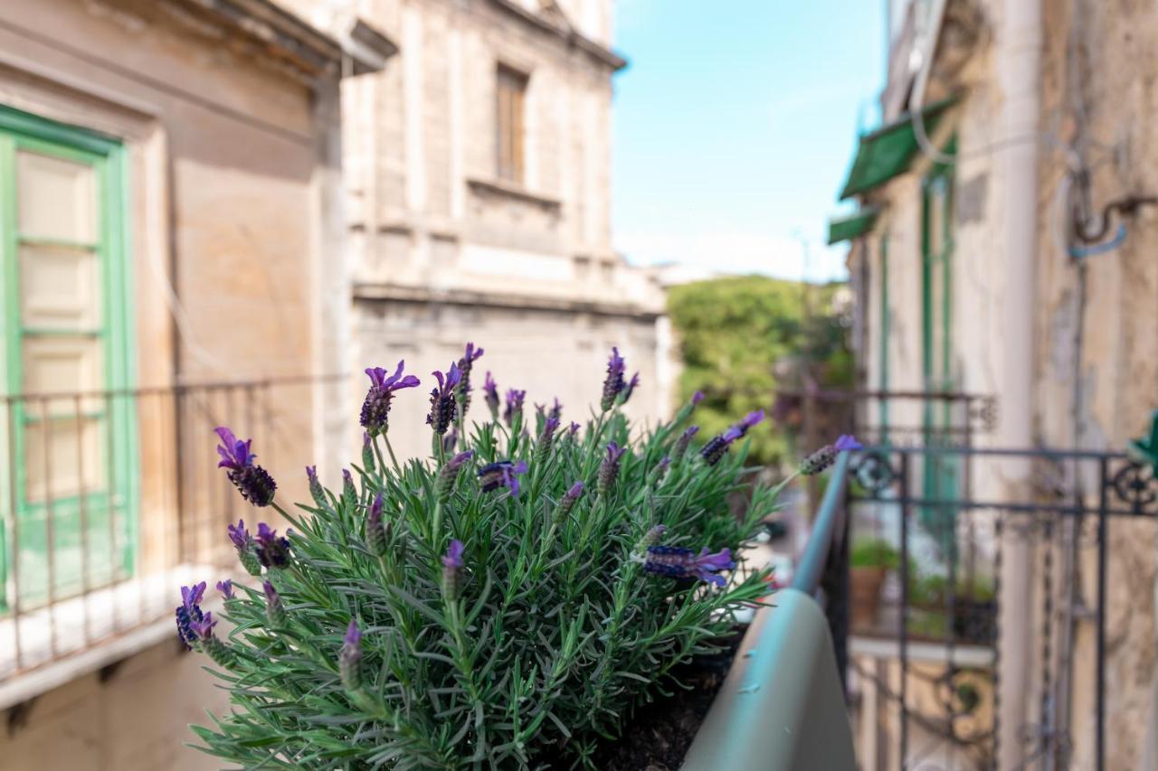 Nicolhouse - Appartamento Nel Centro Storico Di Palerme Extérieur photo