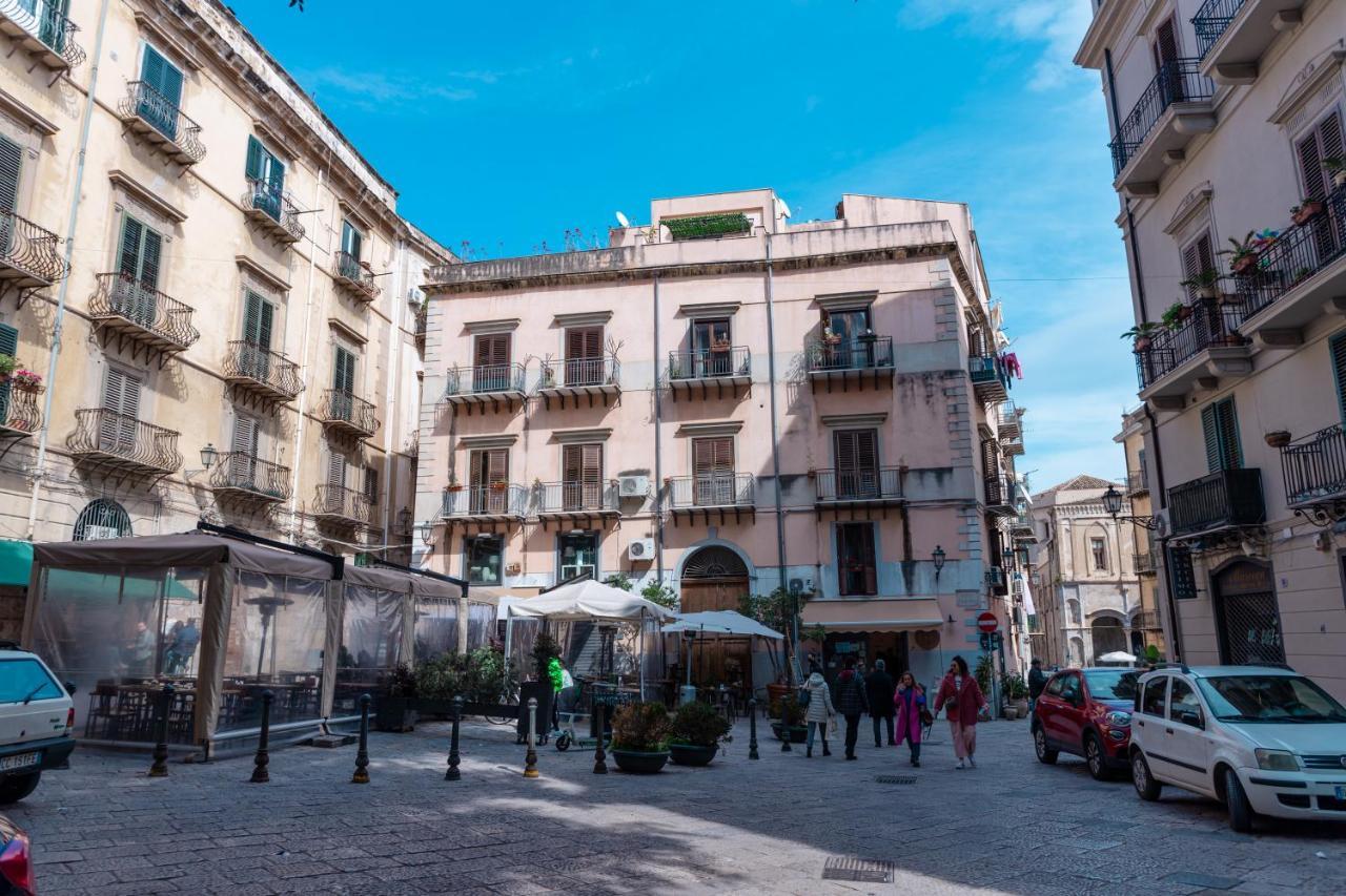 Nicolhouse - Appartamento Nel Centro Storico Di Palerme Extérieur photo
